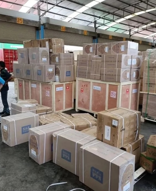 Home 37 Jasa import door to door PT Ijo Leupahna